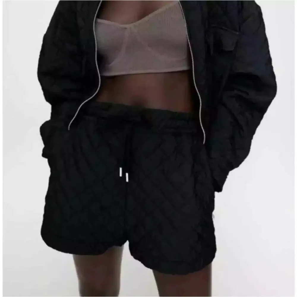 Zara Black‎ Quilted Bermuda Shorts Women's Small High Waisted Pull On Casual